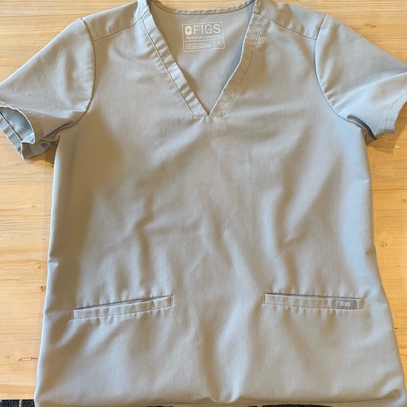 FIGS womens cement casma three pocket scrub top SMALL - Picture 2 of 5